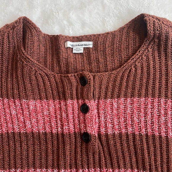 American Eagle Cropped Sweater - Picture 3 of 6